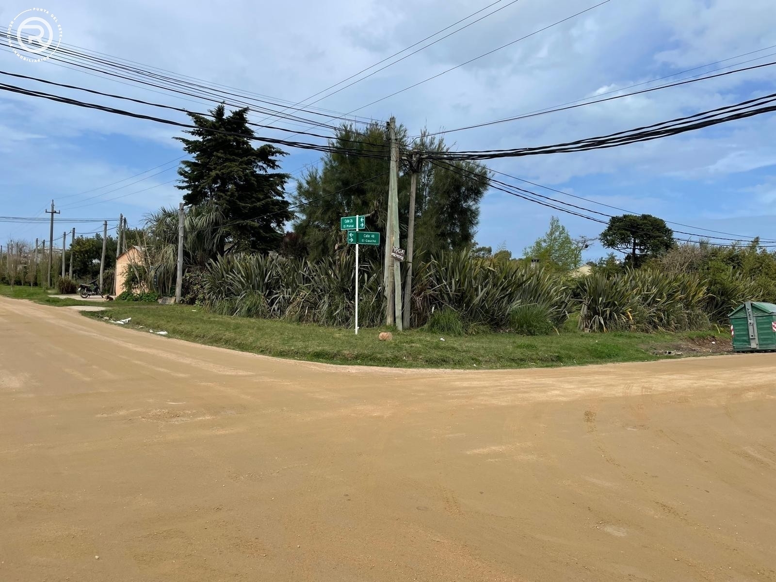 Lindo terreno ubicado en zona comercial de Balneario Buenos Aires  